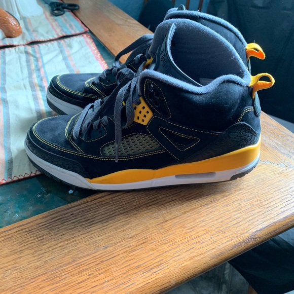 Men’s Son of Mars Jordan’s - Picture 2 of 5